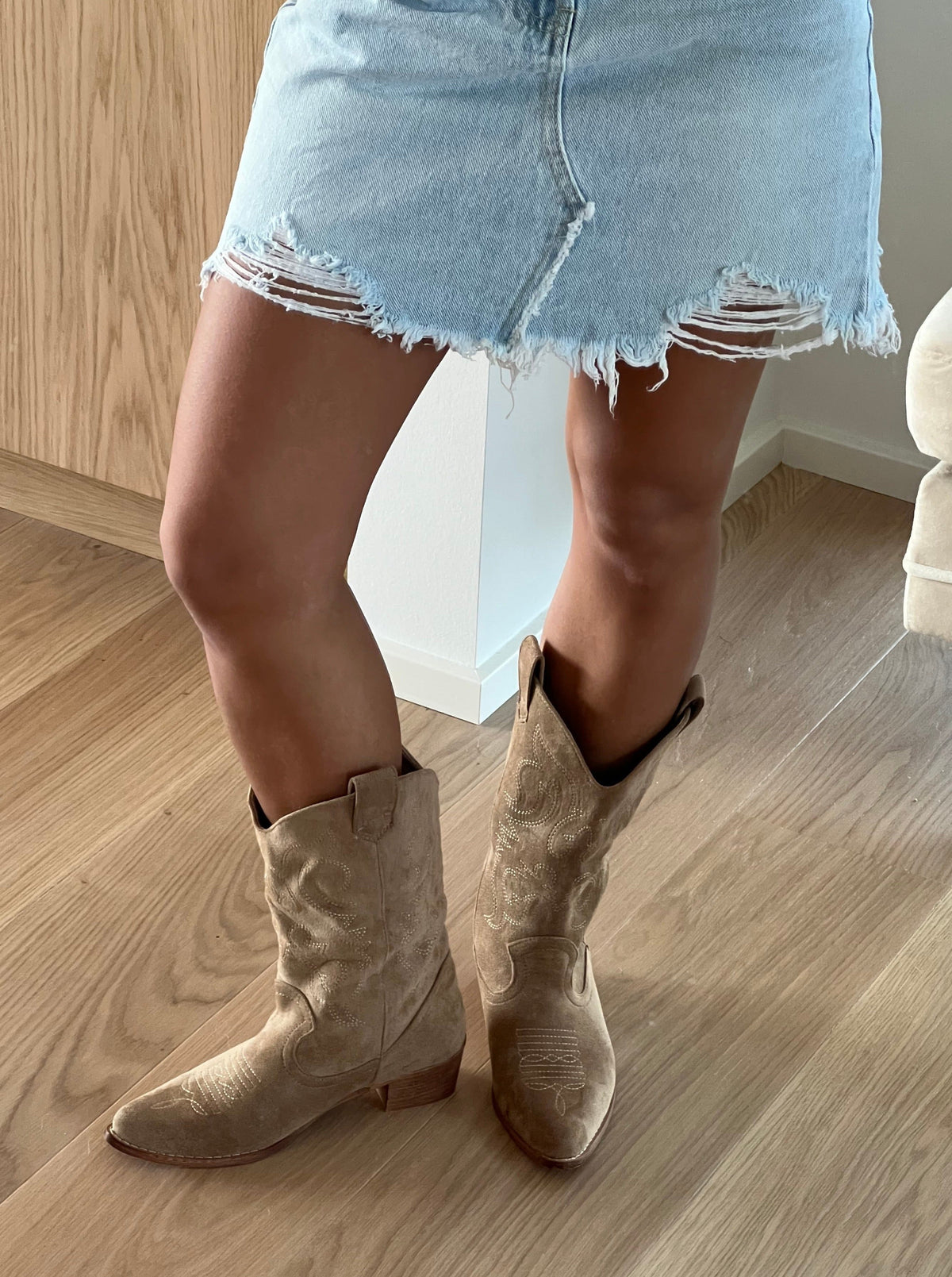Women's Cowboy Boots | Faux Suede Western Stitch Block Heel Mid Calf - 7