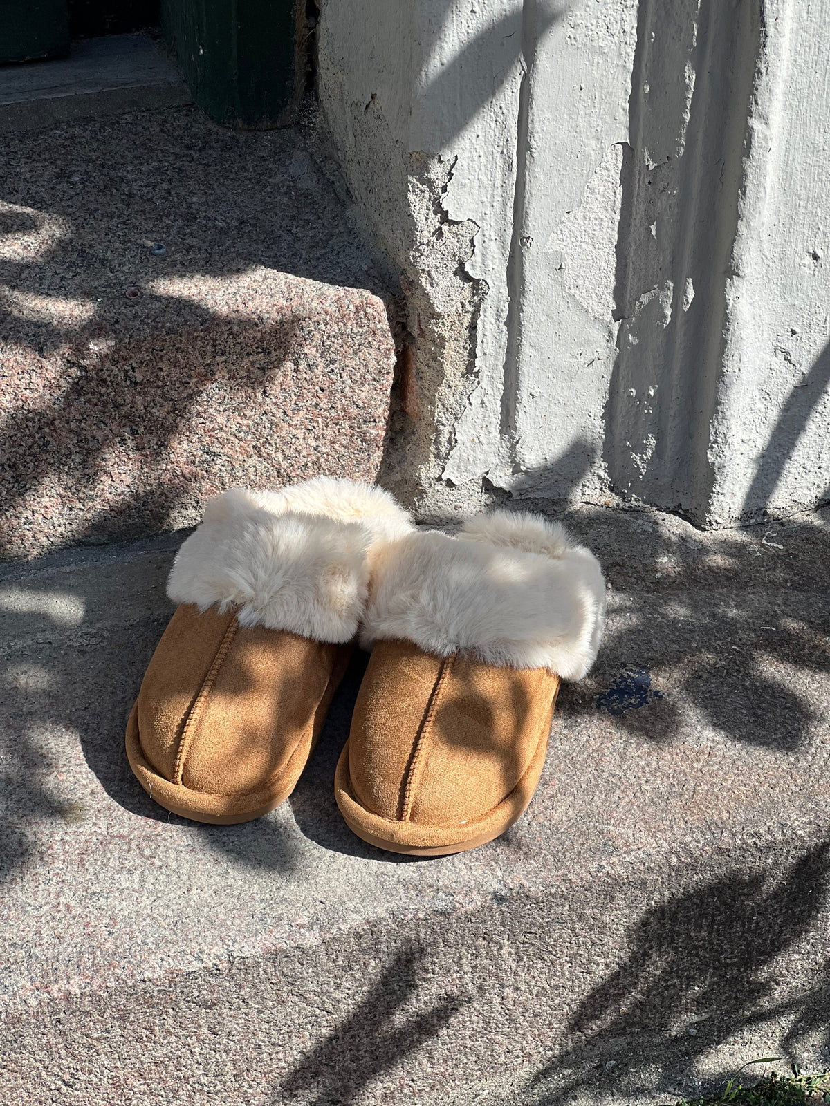 Women's Slippers | Faux Suede Faux Fur Lined Slip-On Mule - 6