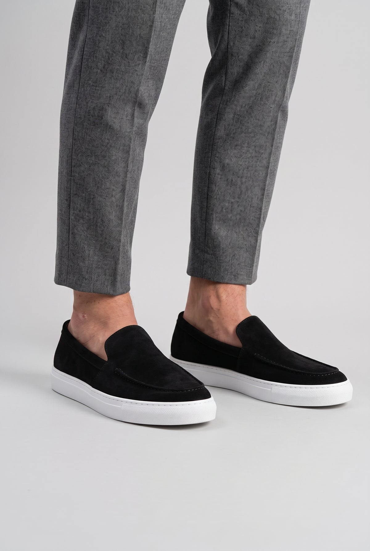 Men's Loafers | Slip-On with Chunky Platform Sole - Black worn