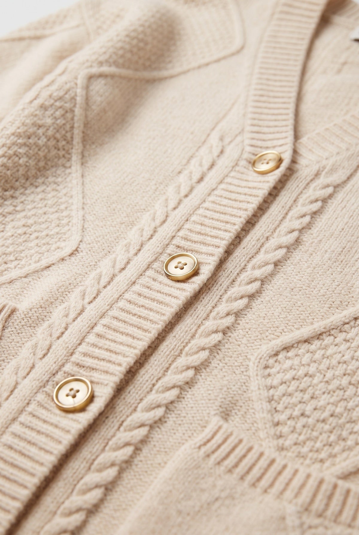 Women's Cardigan | Cable Knit V-Neck with Patch Pockets - 3